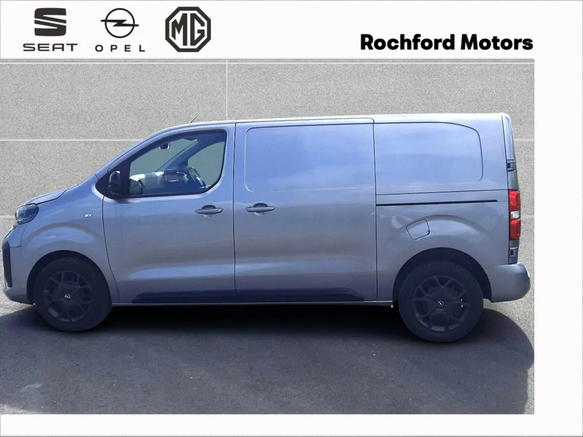 Opel Vivaro PANEL VAN SPORTIVE L1H1 - Image 3