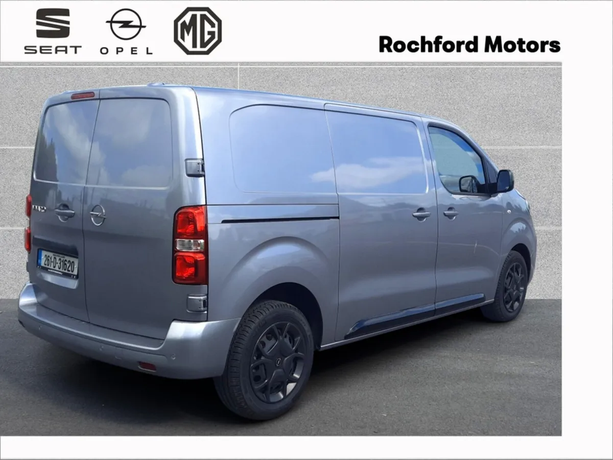 Opel Vivaro PANEL VAN SPORTIVE L1H1 - Image 4