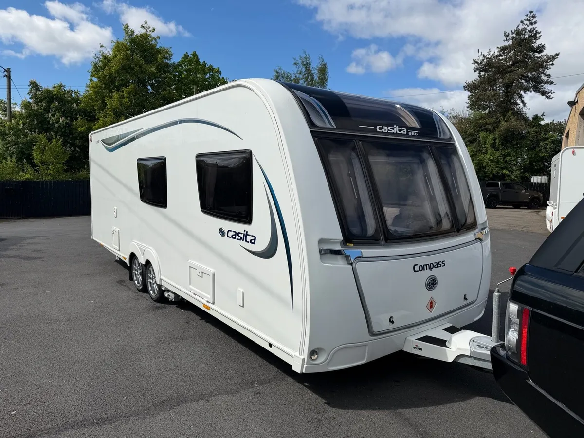 2018  compass  8 ft wide  6 birth - Image 1