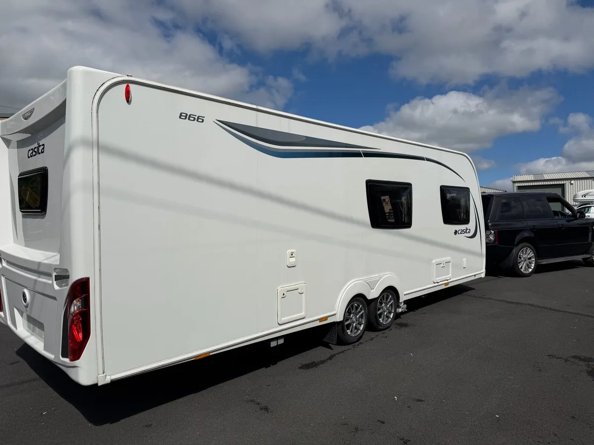 2018  compass  8 ft wide  6 birth - Image 2