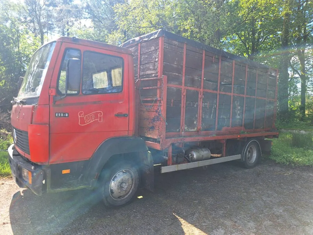 2000 Mercedes 814 7.5t lorry - Image 2