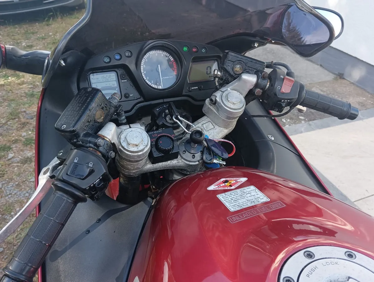 Honda Blackbird CBR1100XX - Image 3