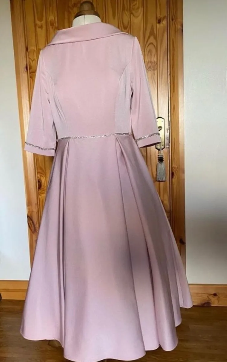 Mother of the bride/groom dress - Image 4
