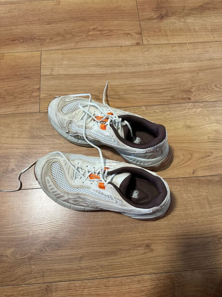 Shoes - Image 2
