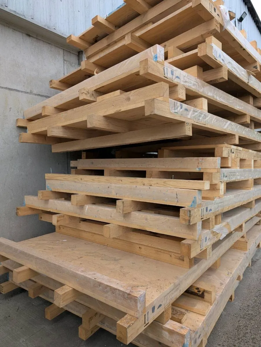 Timber Panels Pallets - Image 1
