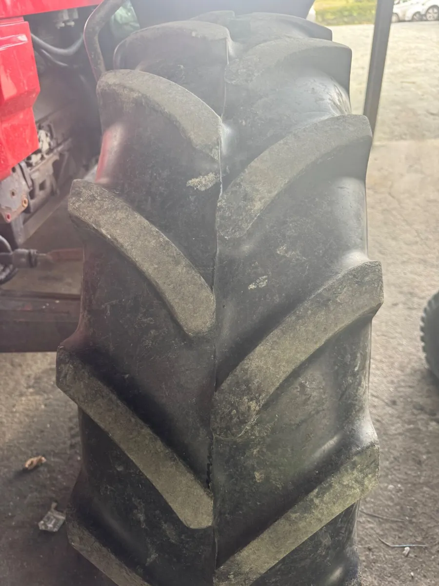 Tractor tyres - Image 1