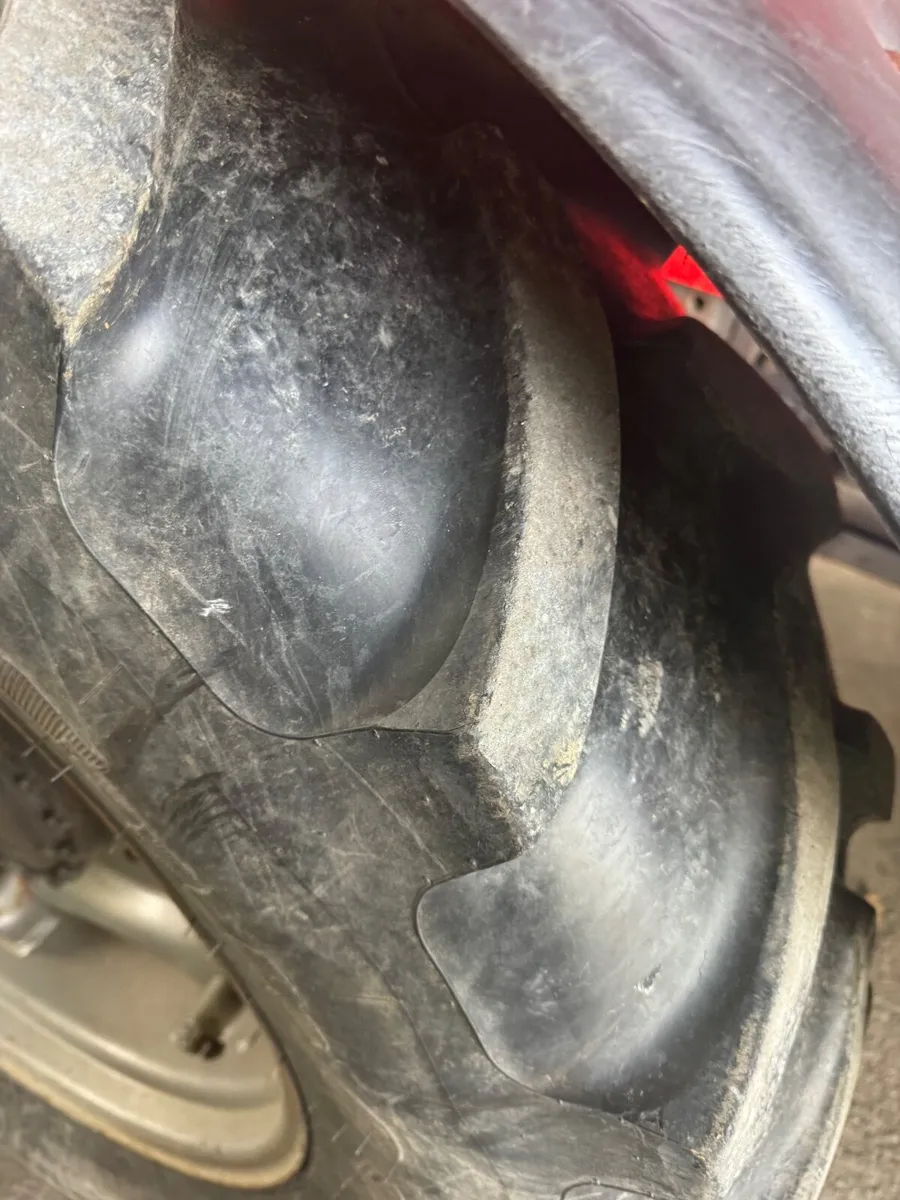 Tractor tyres - Image 2