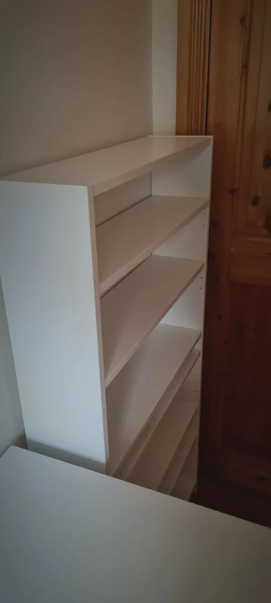 Desk White 90x52 cm  with 2x desk top Shelves - Image 2