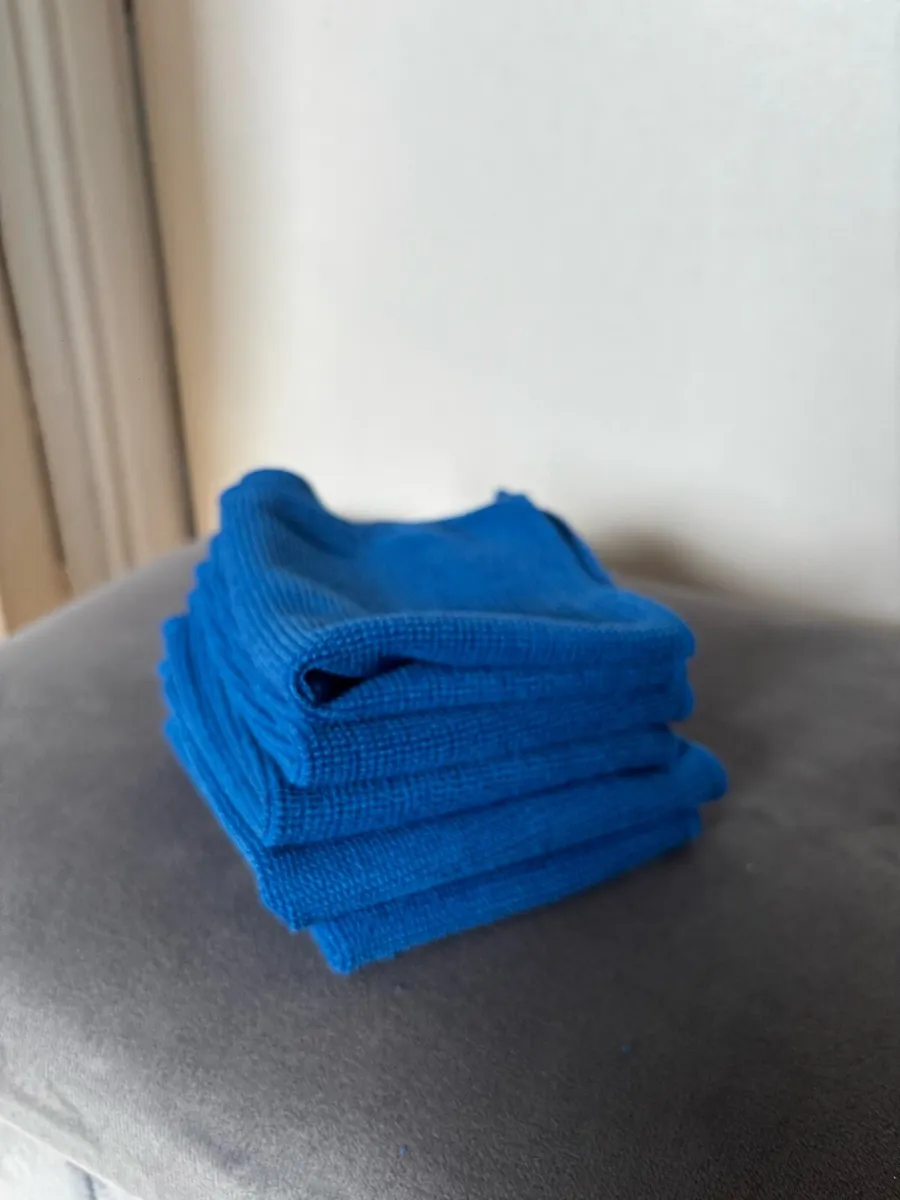 Microfiber cleaning cloths - Image 1