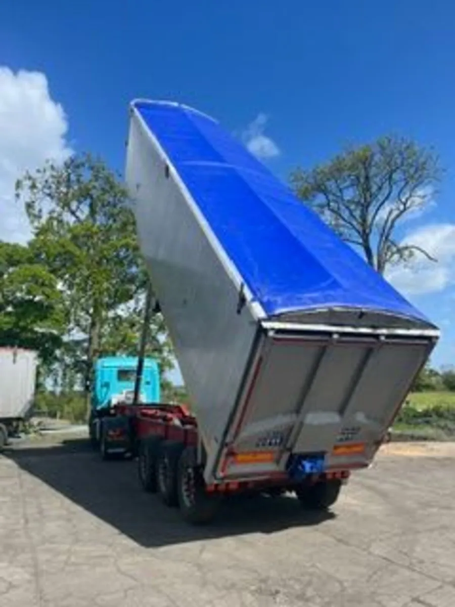 Bulk Tipping Trailer - Image 1