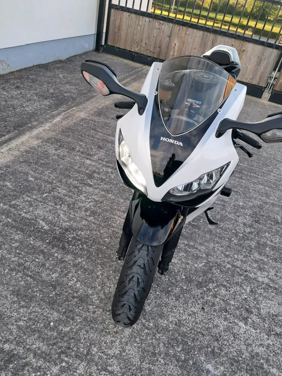 Honda cbr1000rr - Image 4