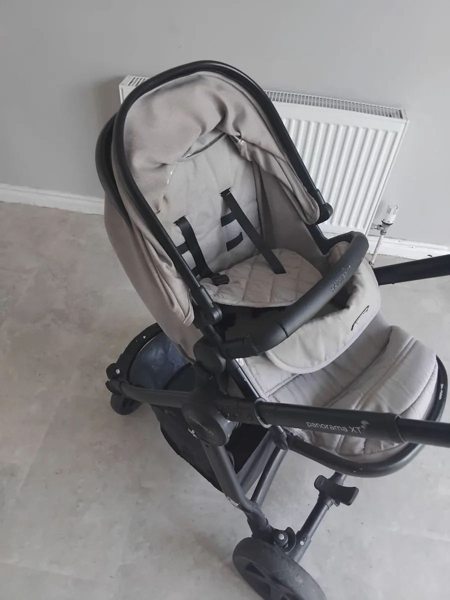 Pram - Image 2