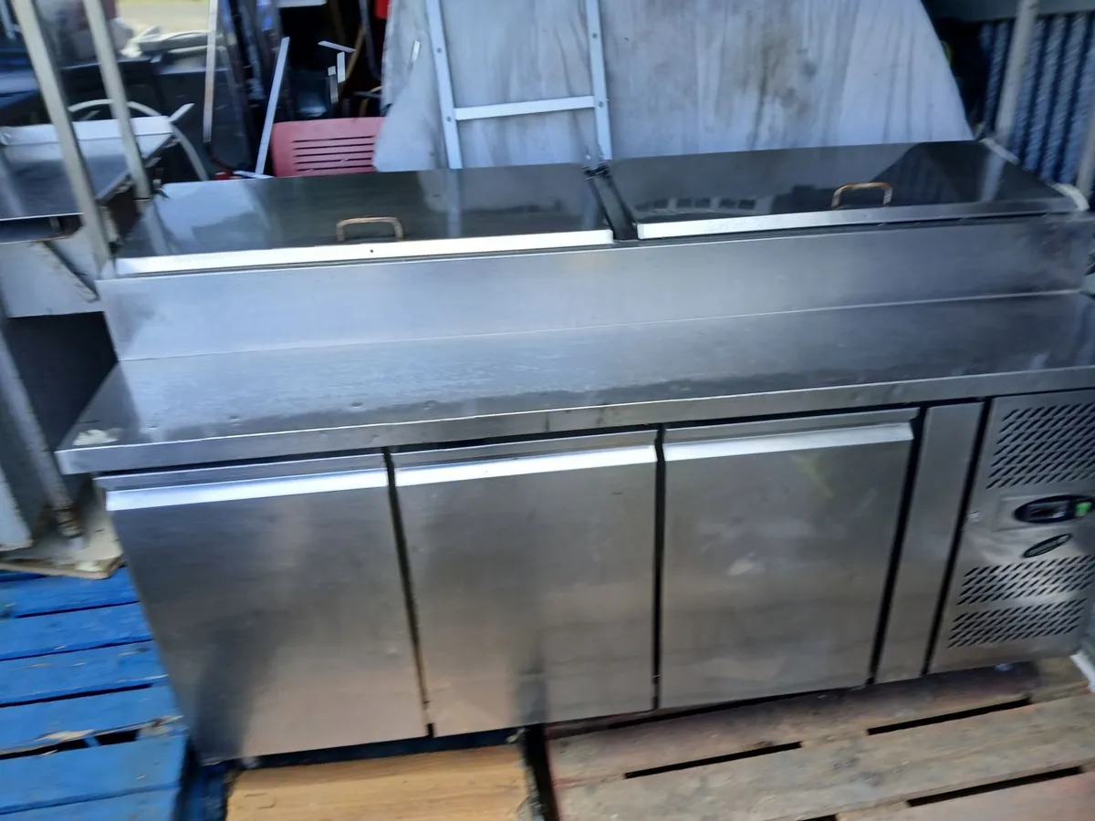 Staneless steel cabbinet chilled unit del - Image 1
