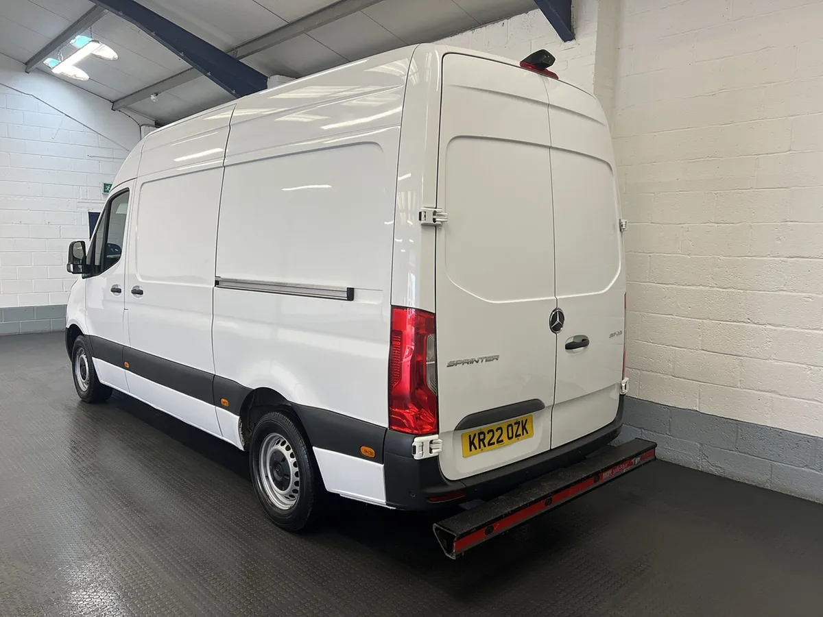 2022 Mercedes-Benz Sprinter Refrigerated Van - Image 4