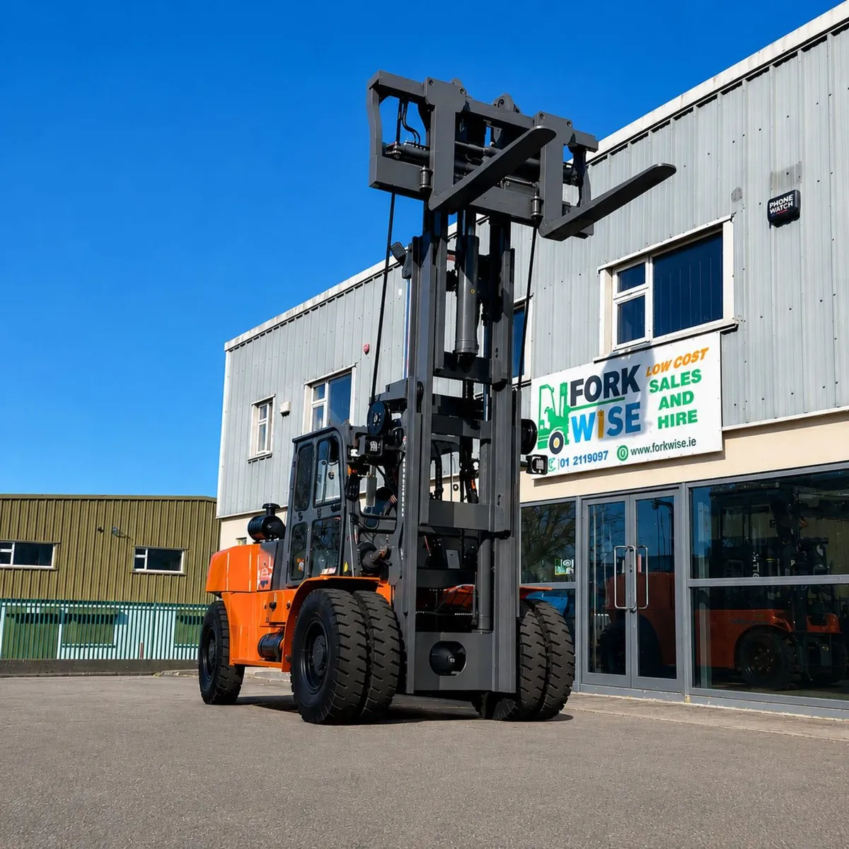 Lonking LG120DT 12-Ton Diesel Forklift - Image 1