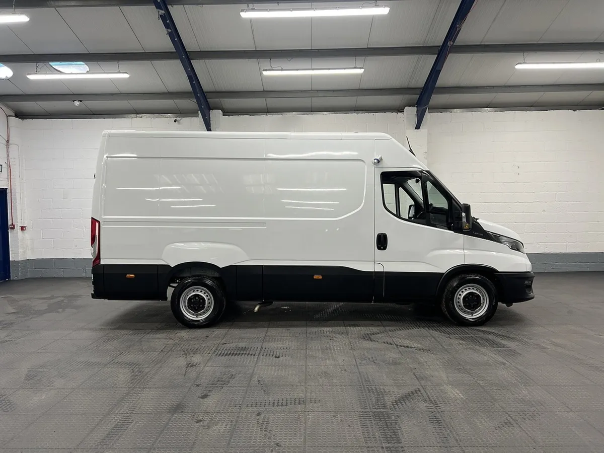 2024 Iveco Daily Refrigerated Van - Image 1