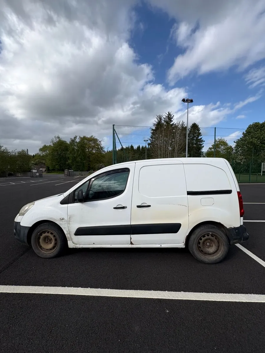 Citroen Berlingo 2011 - Image 1