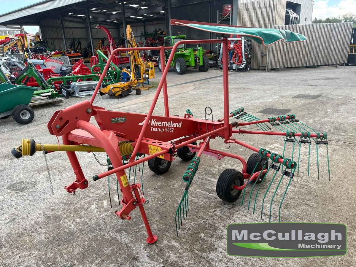Kverneland Taarup 9032 Single Rotor Rake - Image 4