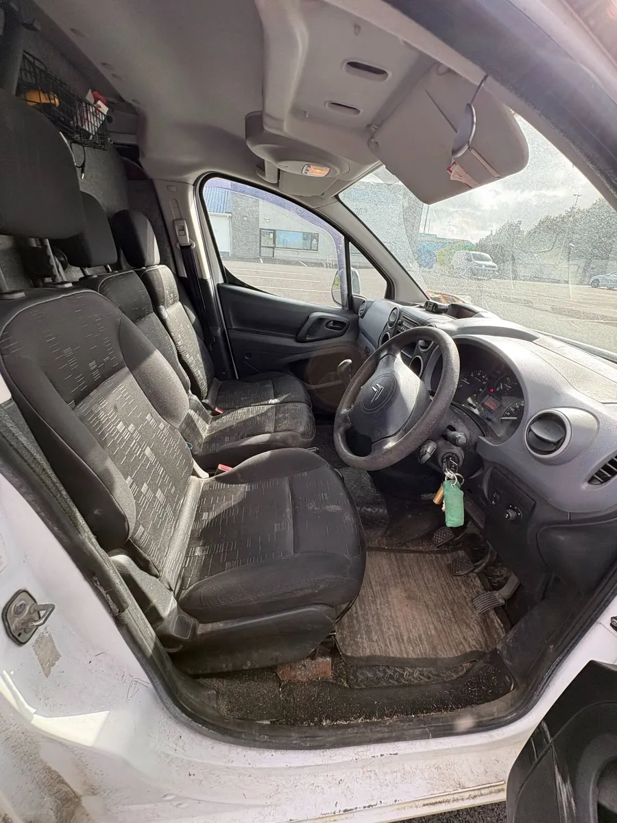Citroen Berlingo 2011 - Image 2