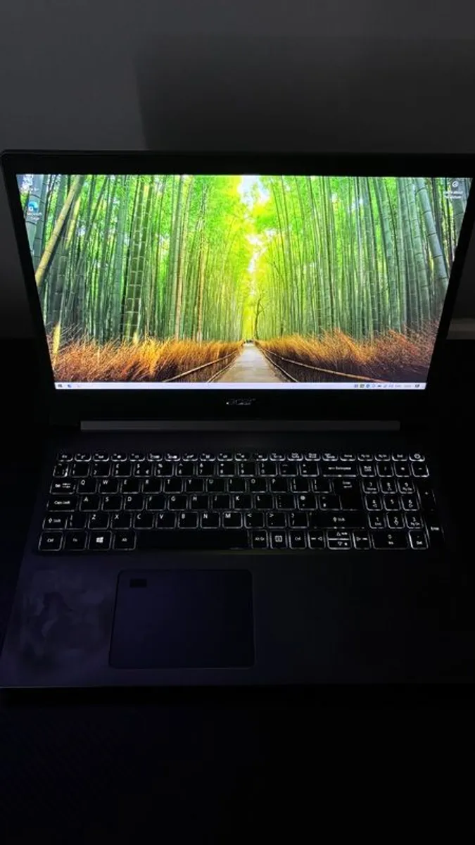 Laptop - Image 4
