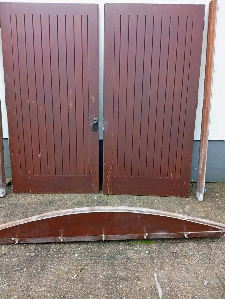 Teek garage doors - Image 4