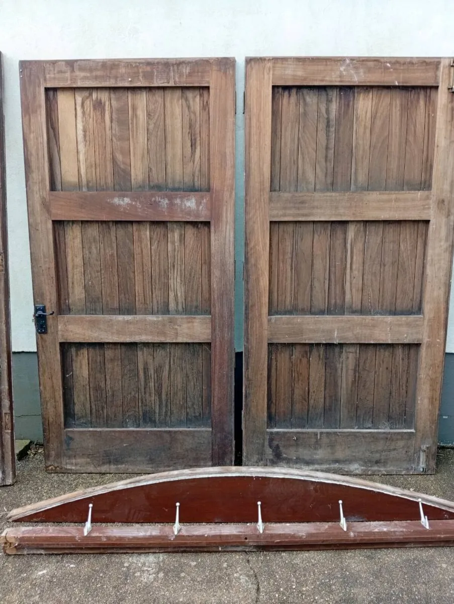 Teek garage doors - Image 2