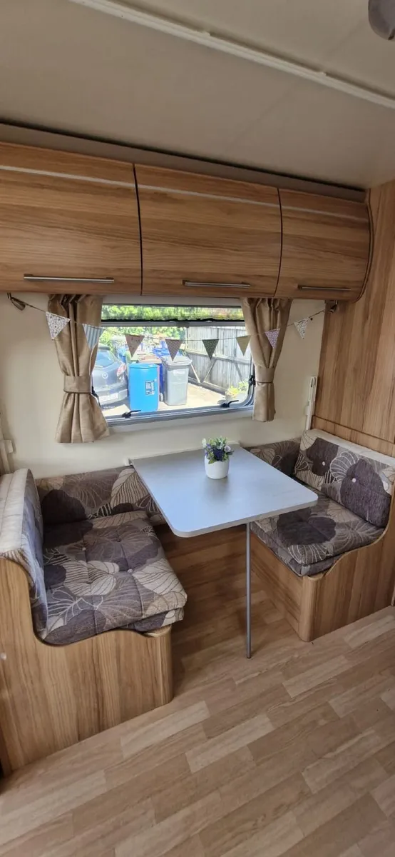 Caravan - Image 4