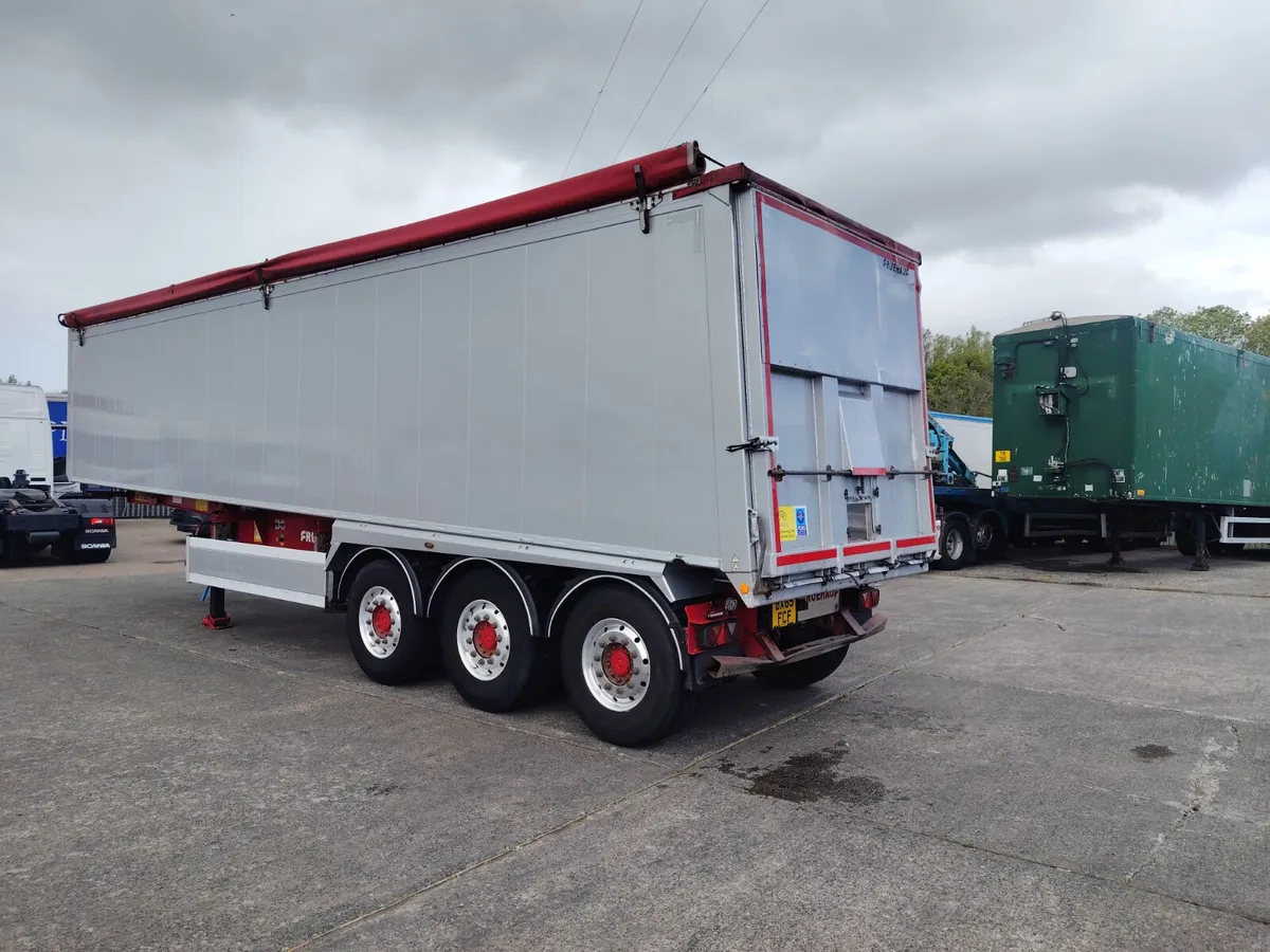 2018 Fruehauf 70 yard Tipping trailers Rear lift - Image 2
