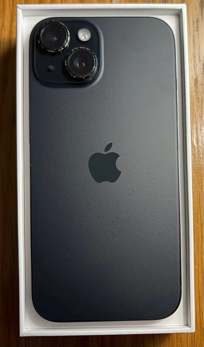 Apple iPhone 15 - Image 4