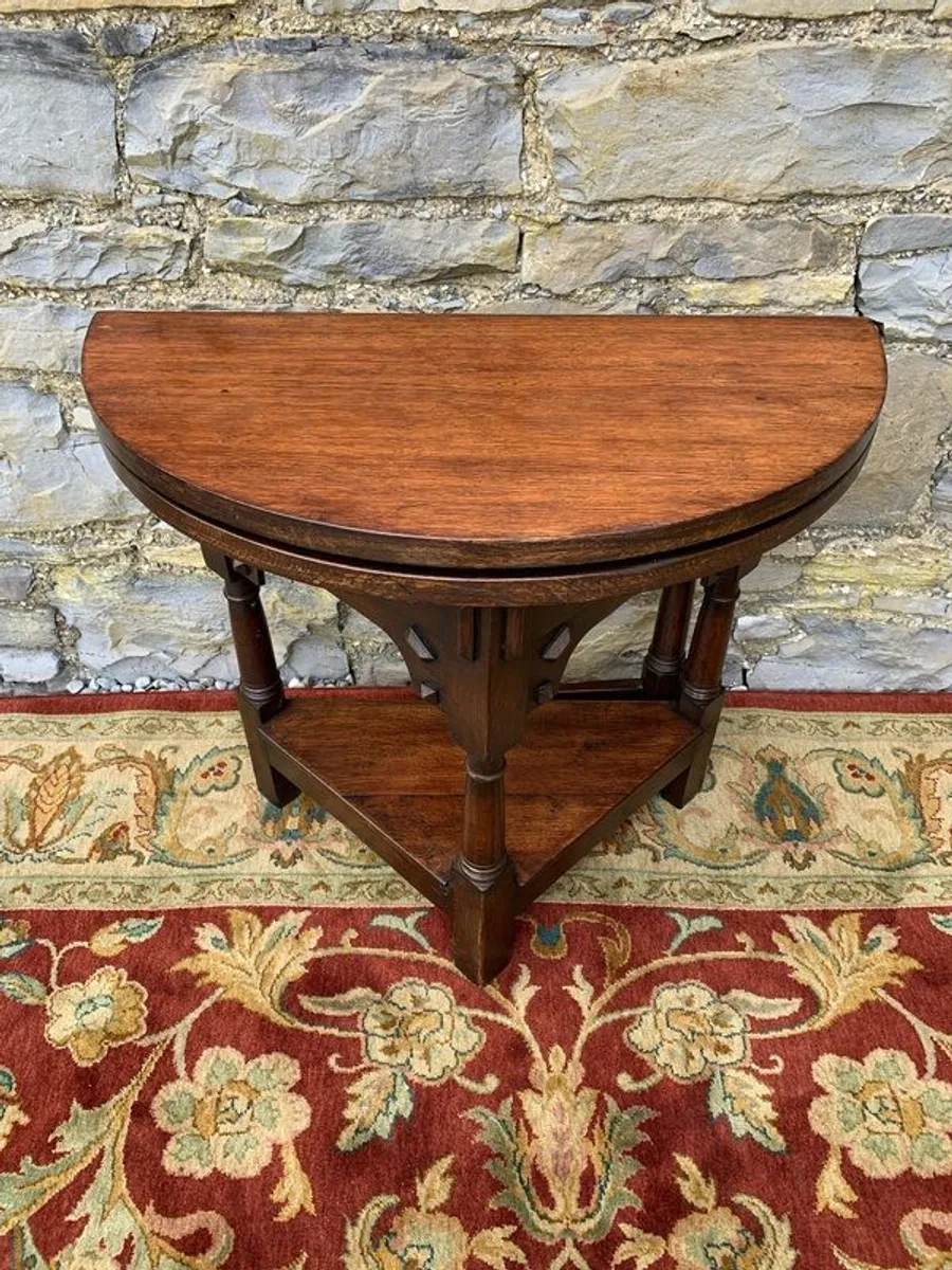 Early 20th Century solid oak gate leg drop leaf table. - Image 4