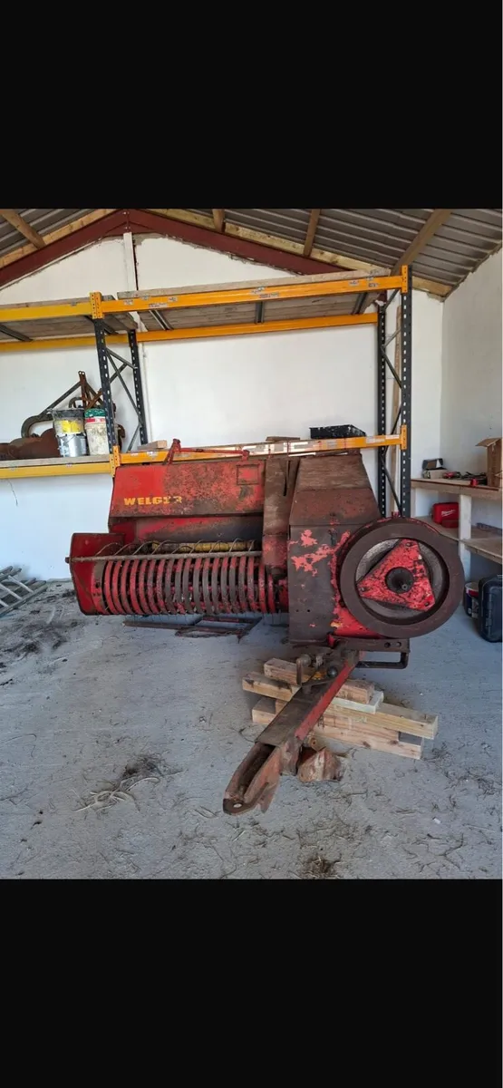 Square Bailer - Ready for use - Image 1