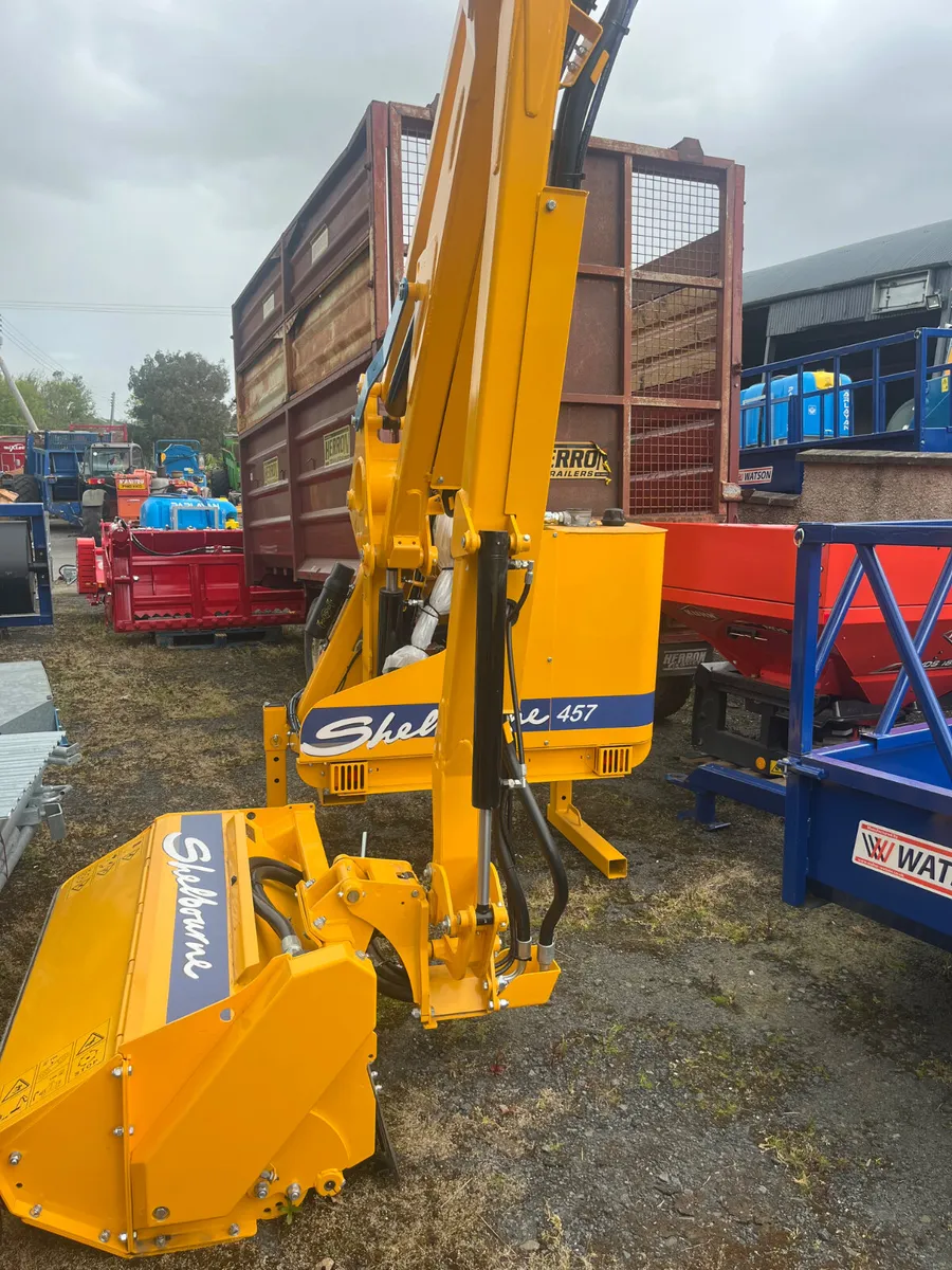 New Shelbourne 457 Hedgecutter  Special Offer - Image 2