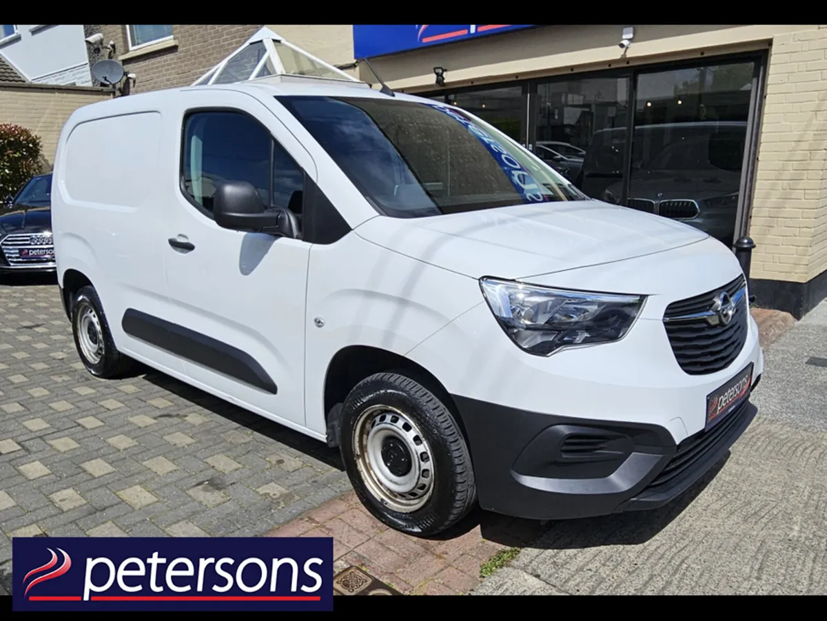 Opel Combo 1.5D KOMFORT TRIM - Image 3