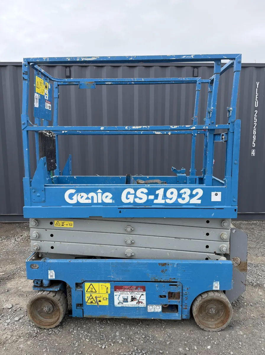 Genie GS-1932 Scissor Lift **Online Auction** - Image 1
