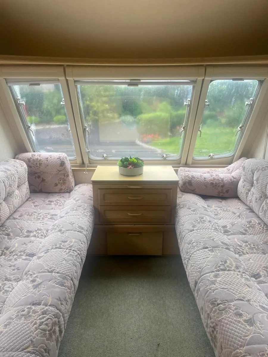 5 Berth Stafford County Caravan - Image 1