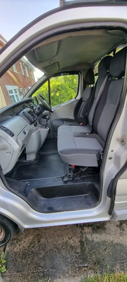 Nissan Primastar camper - Image 1