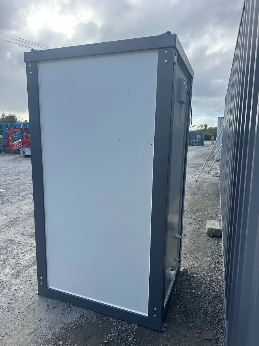Unused 220V Single Toilet Unit **Online Auction** - Image 4