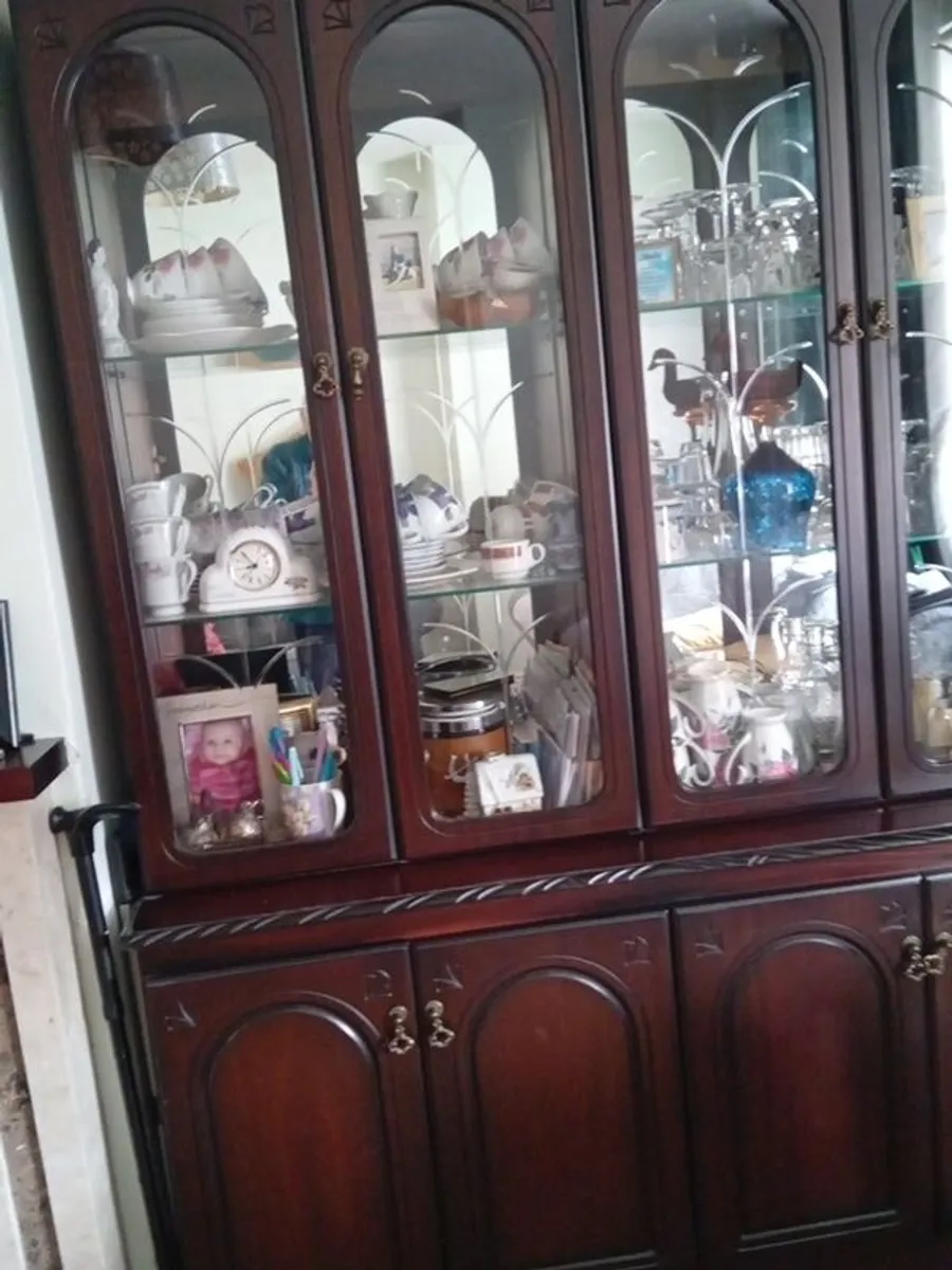 Display  Cabinets - Image 3