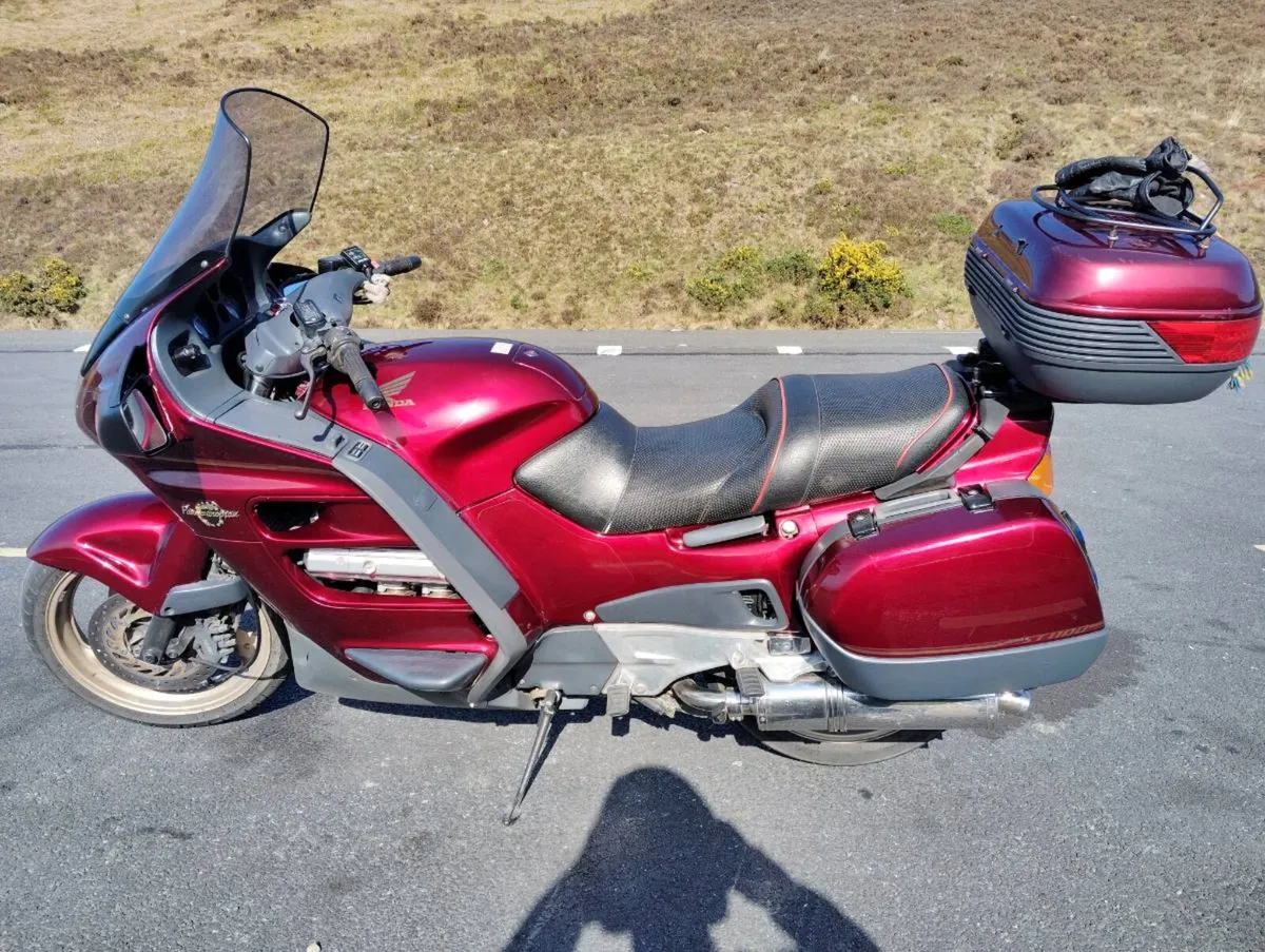 2001 Honda Pan ST 1100 - Image 2