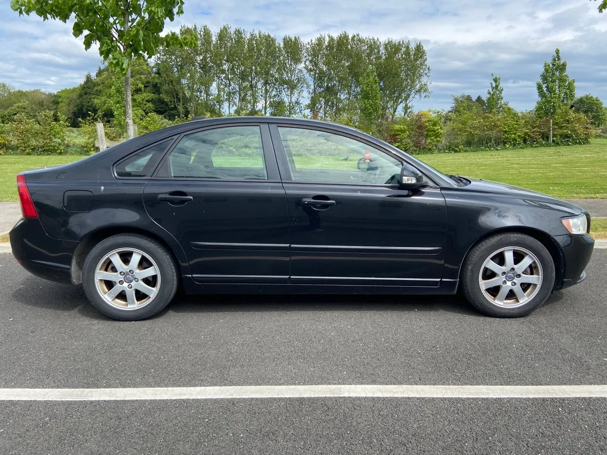 2011 Volvo S40 - Image 3