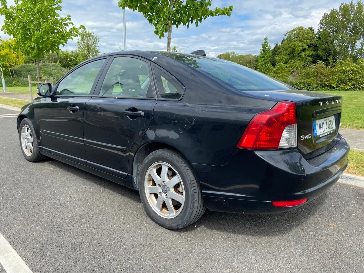 2011 Volvo S40 - Image 4
