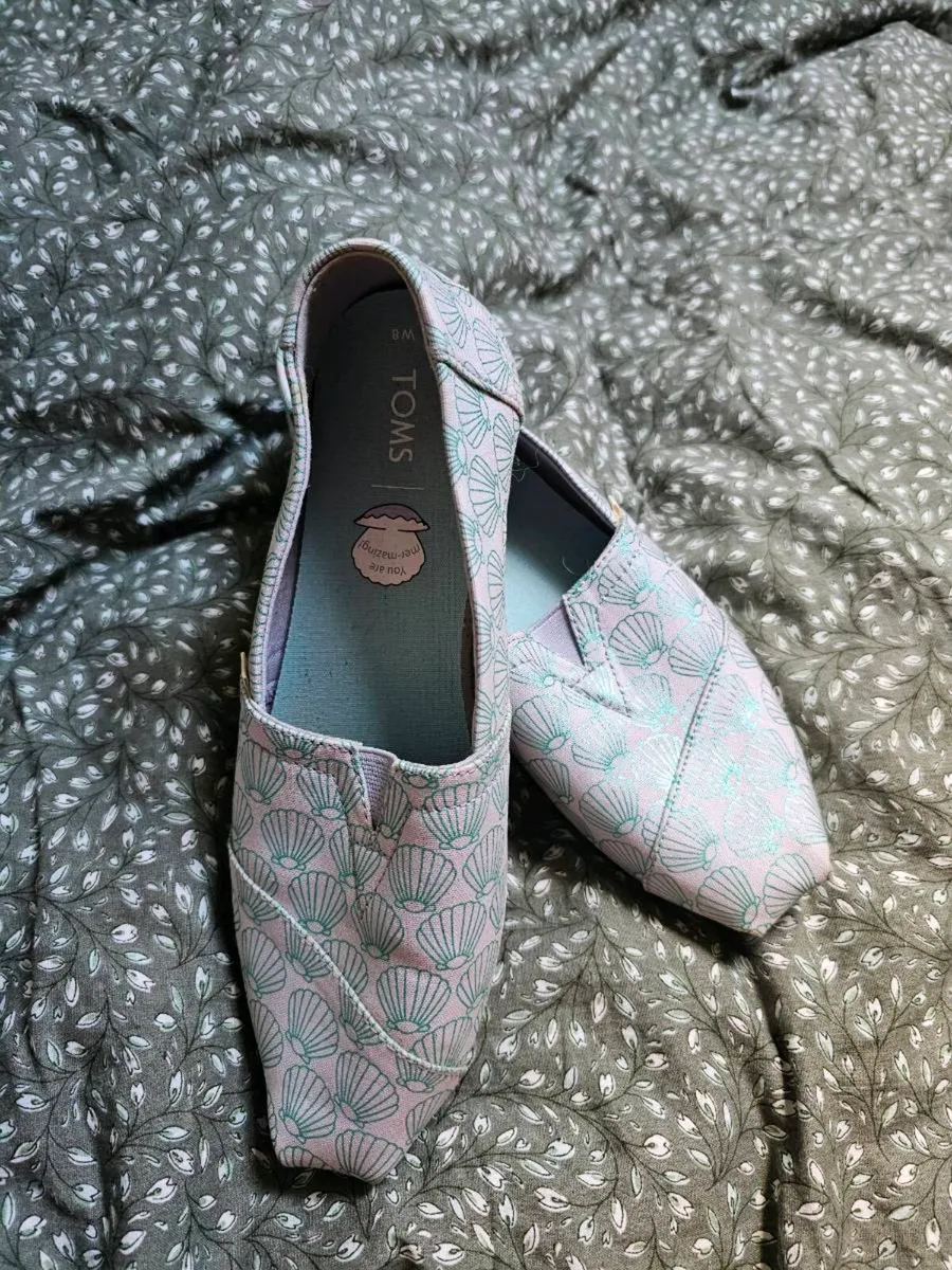 Toms shoese - Image 2