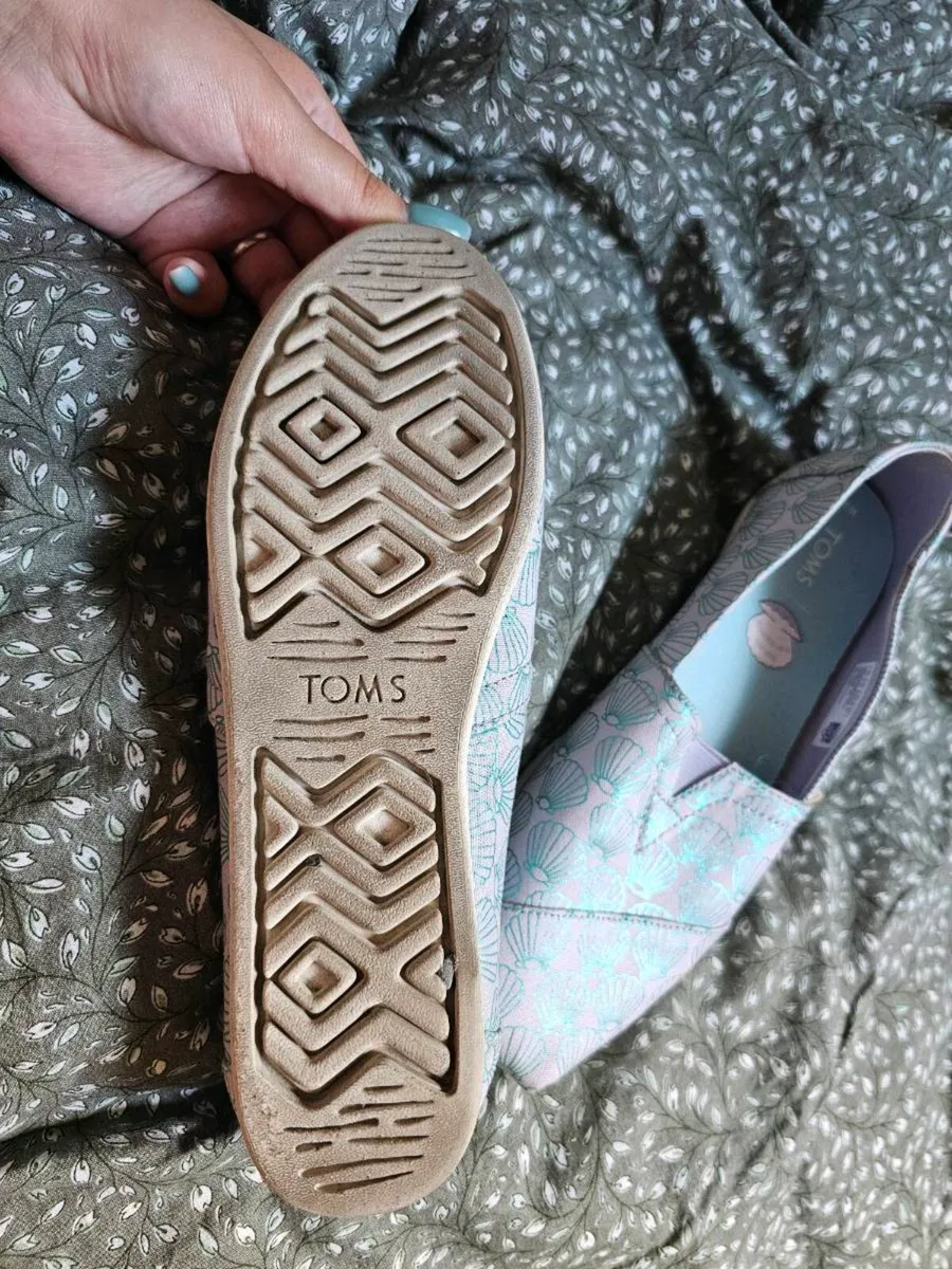 Toms shoese - Image 4