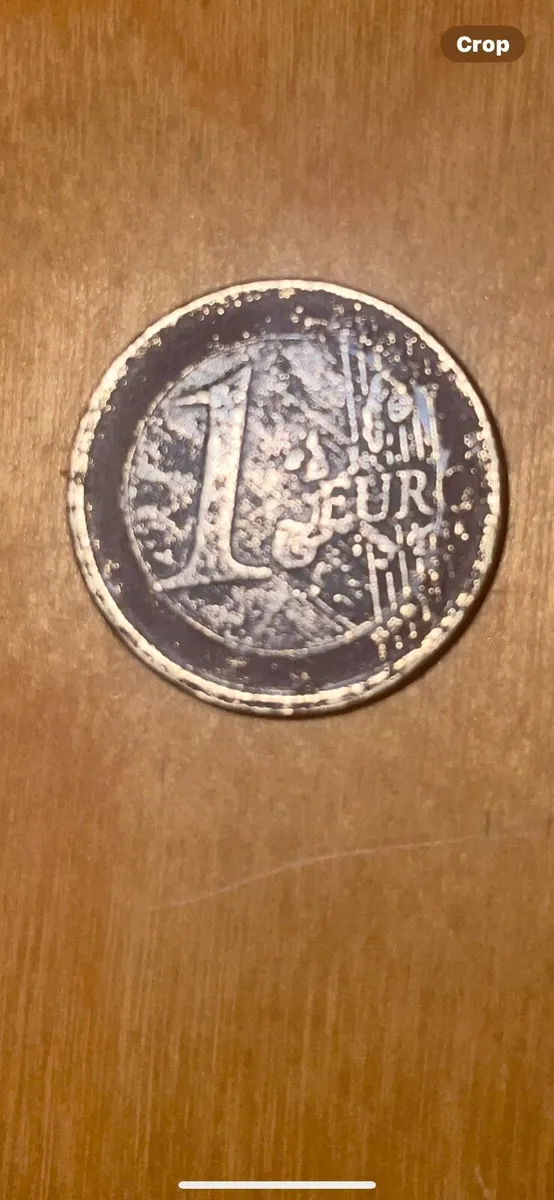 Spanish 1 Euro Rare coin 2001 minted - Image 2
