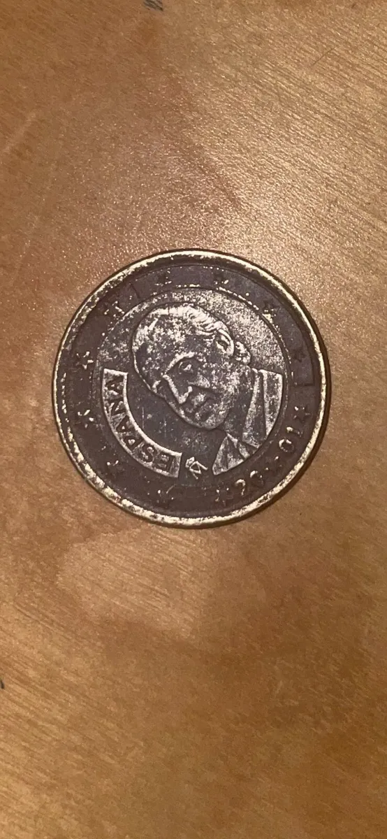 Spanish 1 Euro Rare coin 2001 minted - Image 1