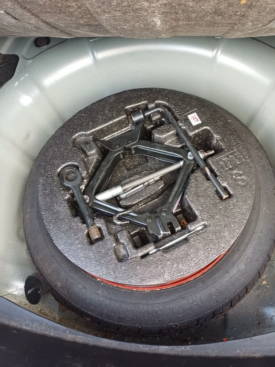 Hyundai i40 2012 Needs Repair - Taxed & NCT - Image 4