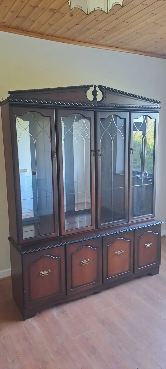Furniture Rossmore display cabinet - Image 2