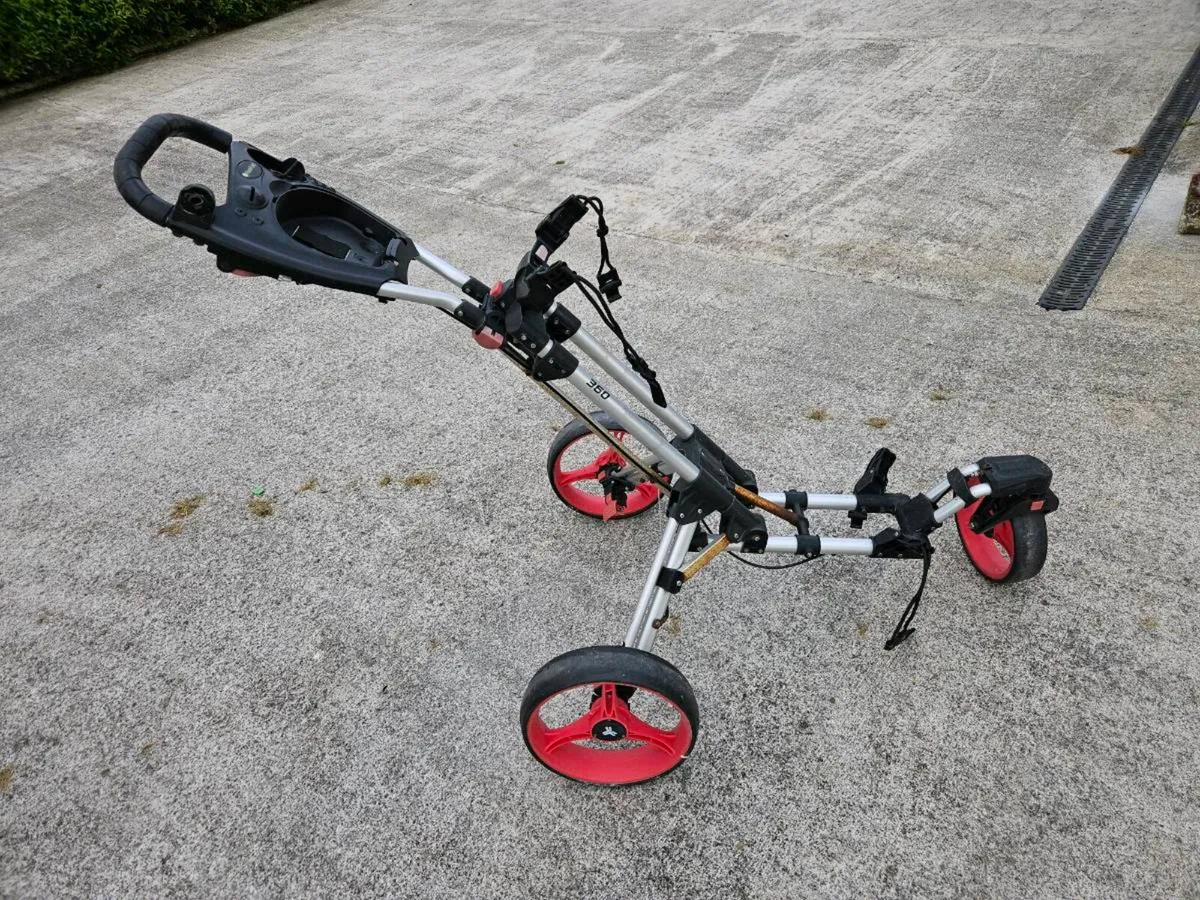Golf trolley - Image 1