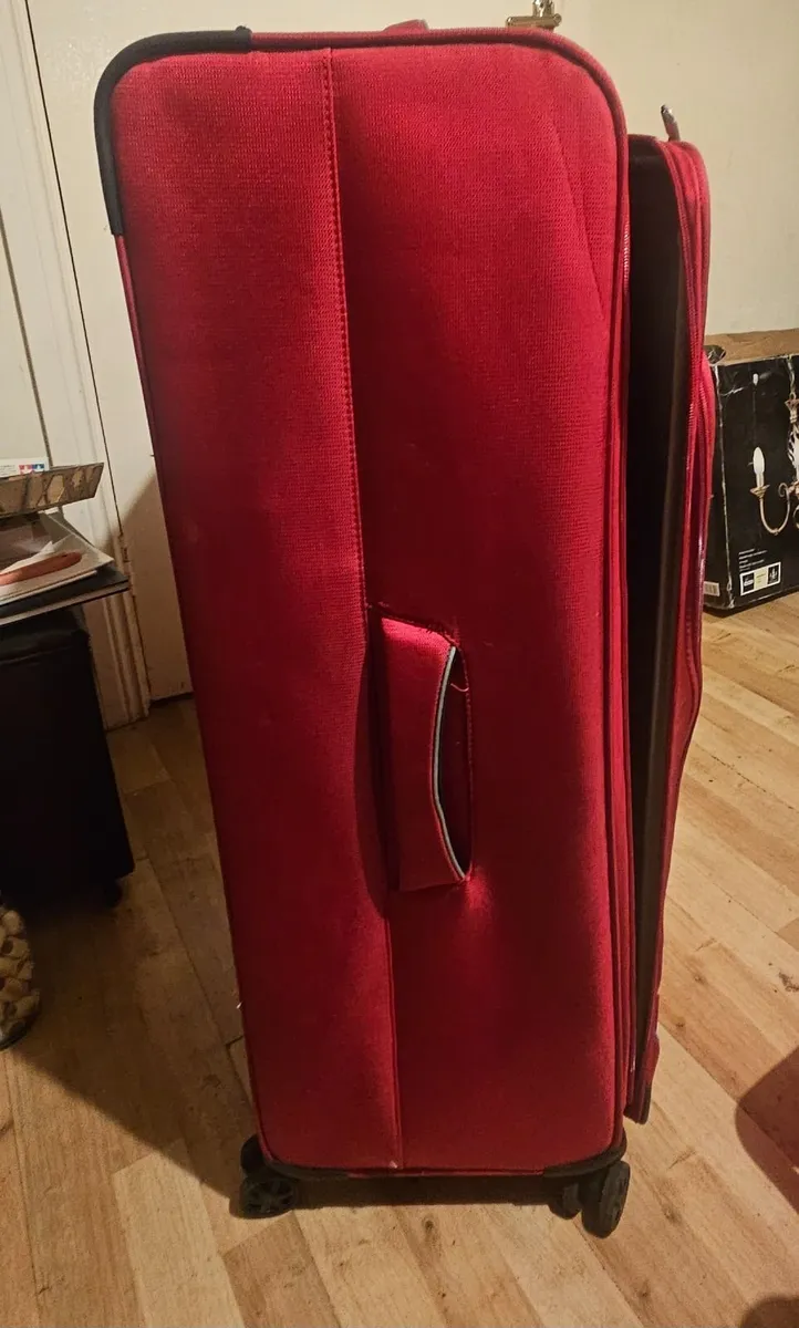 4 Extra Large Suitcases - Image 2
