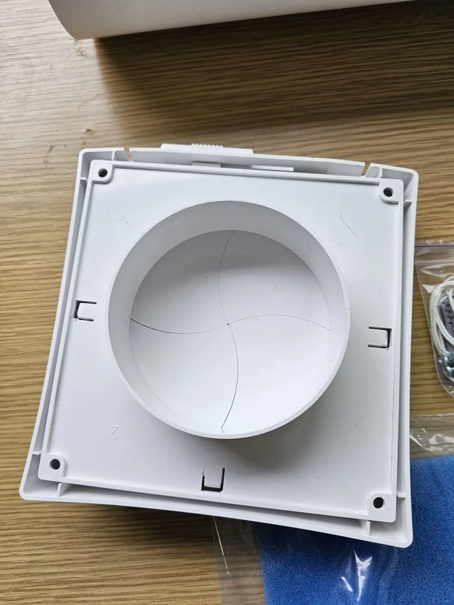 100mm Passive Ventilation Duct vent bathroom fan - Image 2